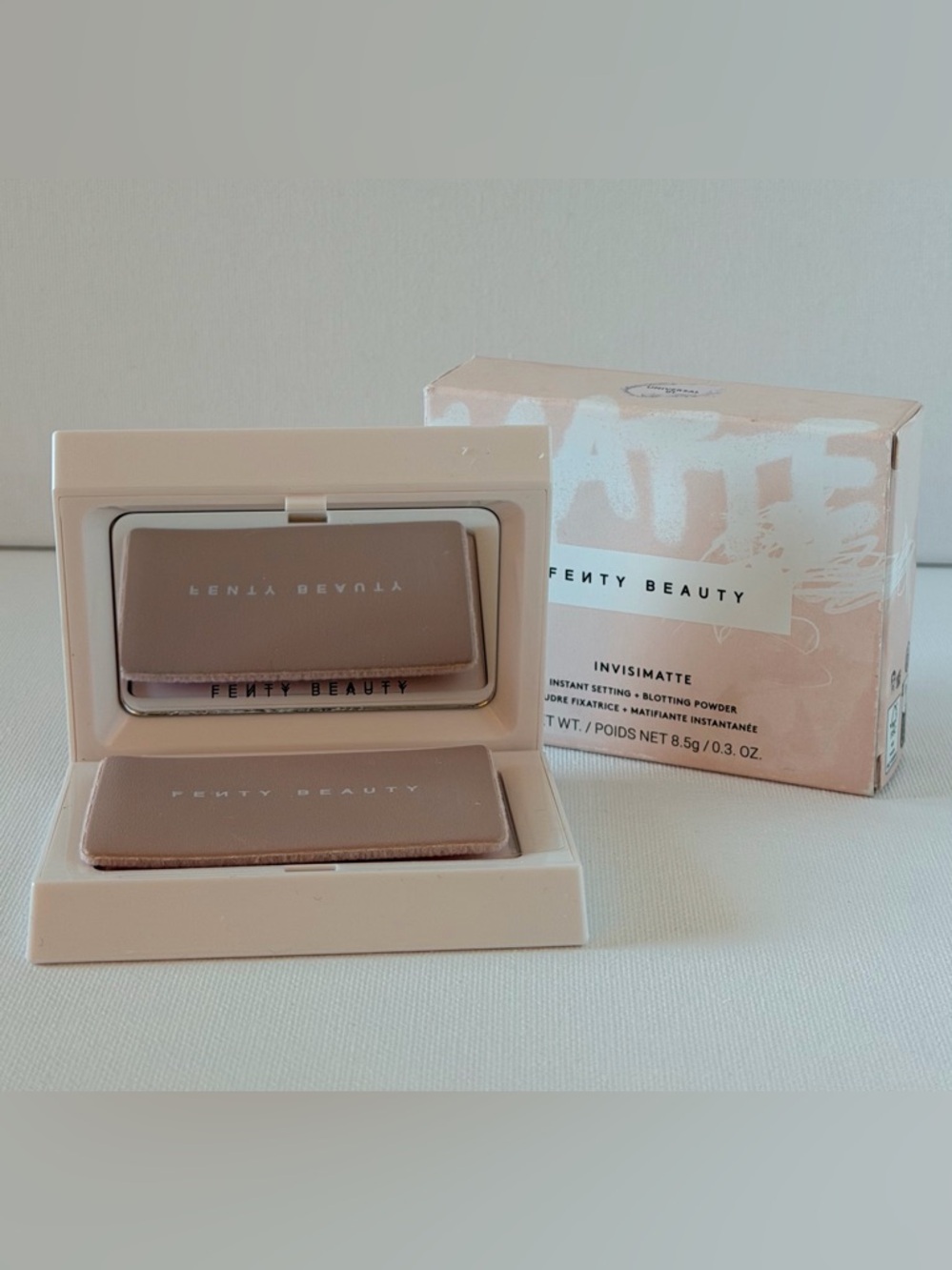 Fenty Beauty Invisimatte Instant Setting & Blotting Powder - Universal - NIB